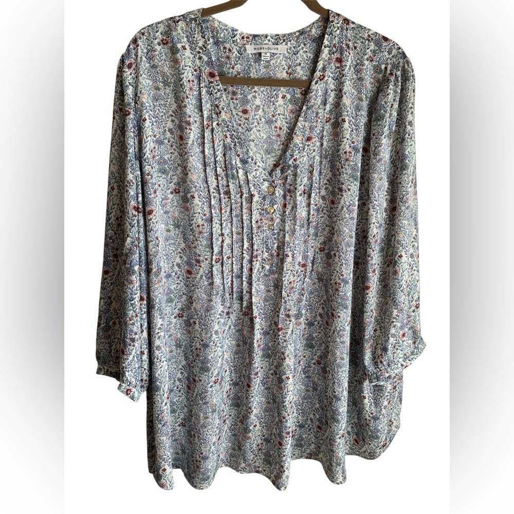 ROSE AND OLIVE PLUS SIZE 3X WOMEN’S
TOP